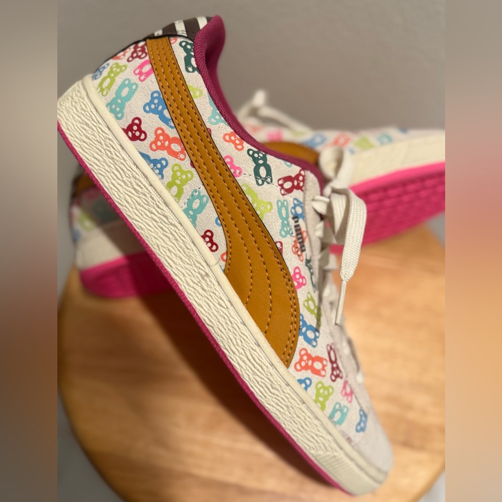 PUMA Suede Bearbrick Collaboration Sneakers – Multicolor Print – New